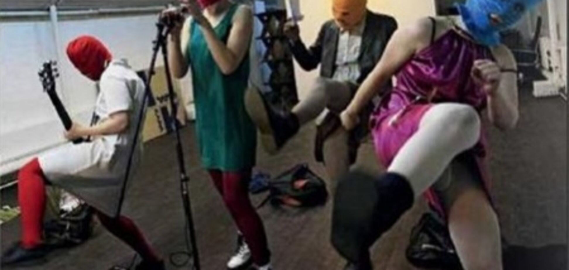 В соборе в Хельсинки попробовали повторить выступление Pussy Riot