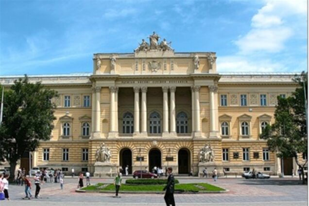 Во Львове иностранные студенты отравились в университетской столовой
