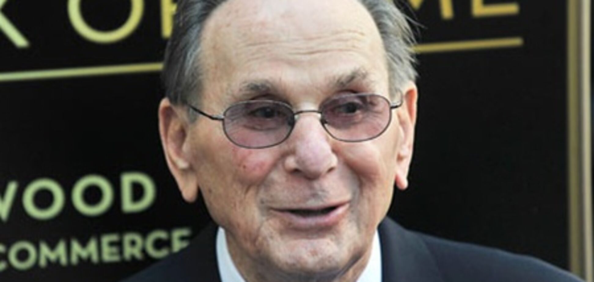 Знаменитый поэт-песенник Хэл Дэвид умер в США