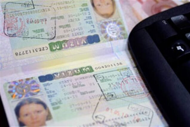 Чехия возобновила выдачу украинцам краткосрочных виз