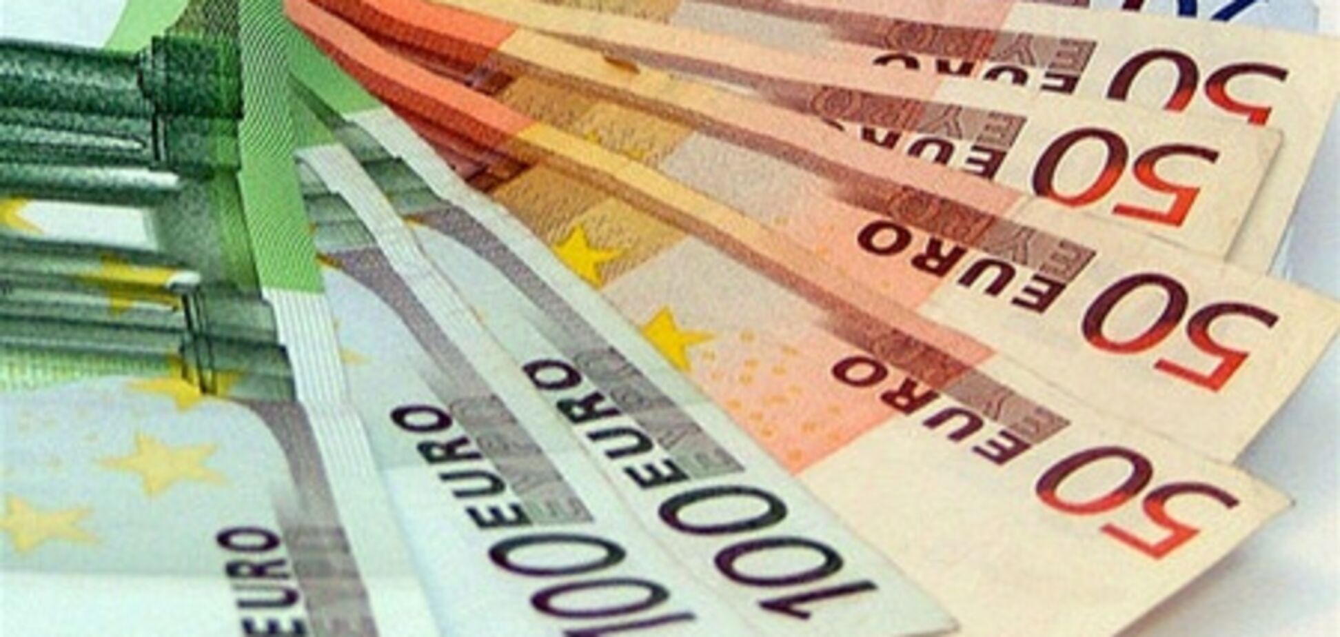 НБУ продолжает сокращать запасы евро - эксперт