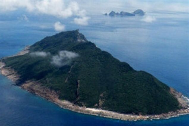 Китай устроил демонстрацию силы возле спорных островов