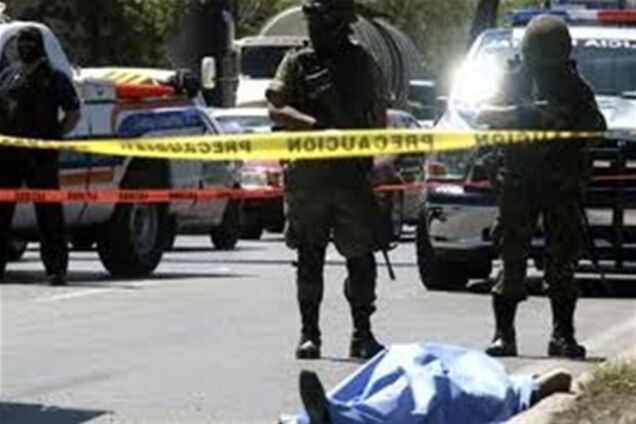 В Мексике полиция обнаружила 16 тел жертв войн наркомафии