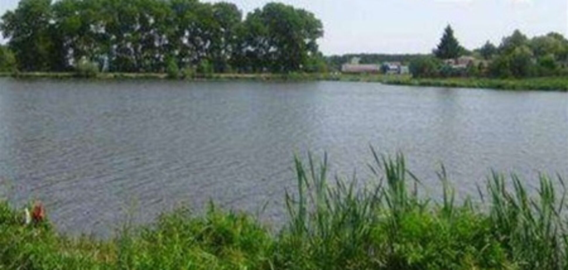 Киевлян предупредили об опасности озера под Коцюбинским