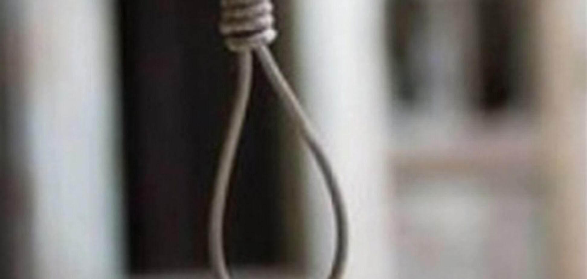 На Донеччині знайшли повішеним податкового інспектора