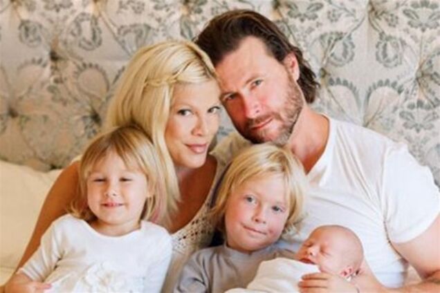 Тори Спеллинг экстренно госпитализировали