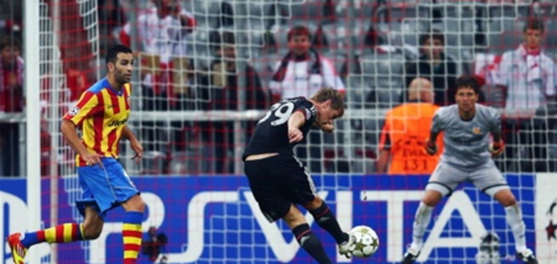 'Бавария' стартовала с победы в Лиге чемпионов