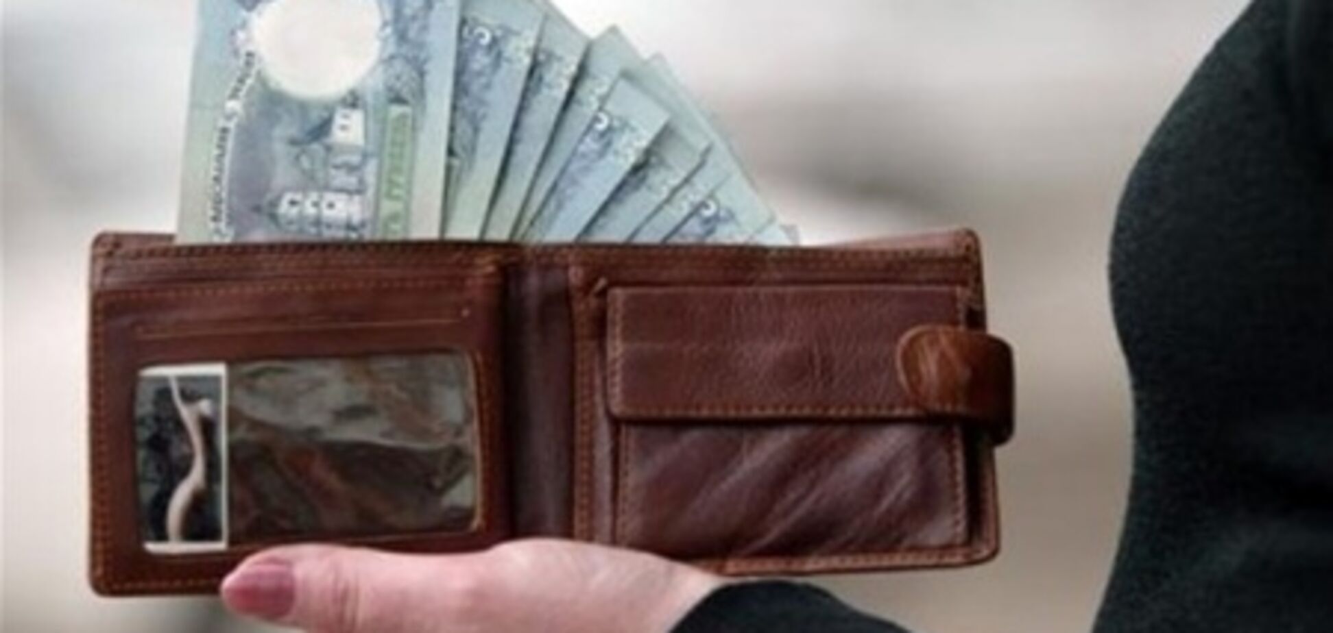 В Украине хотят ограничить наличные платежи до 10 000 грн