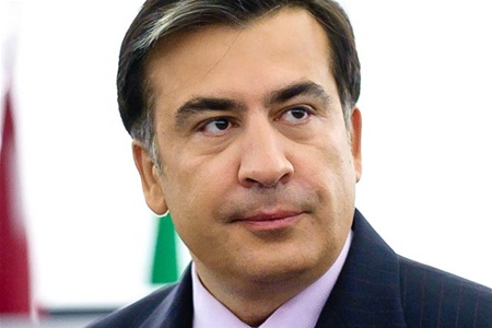 Саакашвили потребовал уволить всех работников тюрем