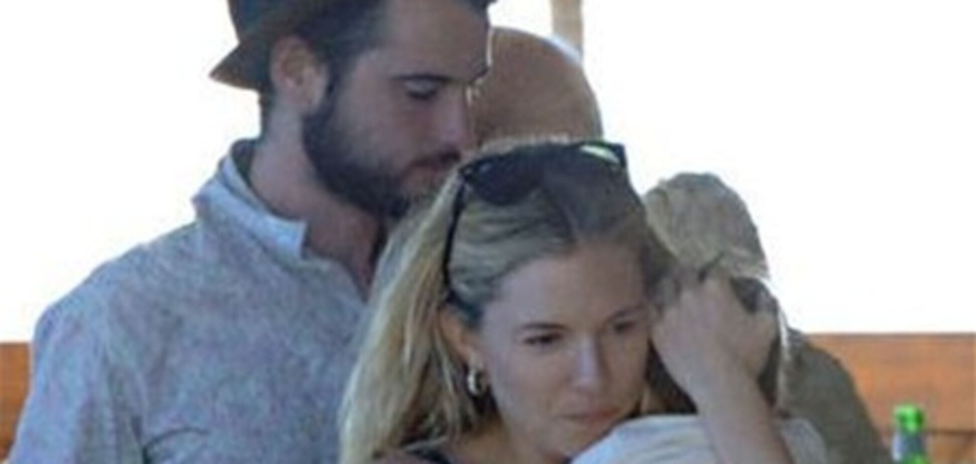 Сиенна Миллер показала дочь. Фото