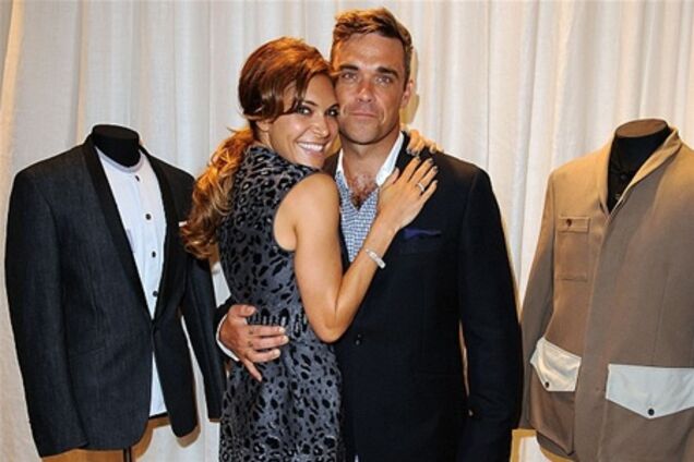 Уильямс показал новорожденную дочь. Фото