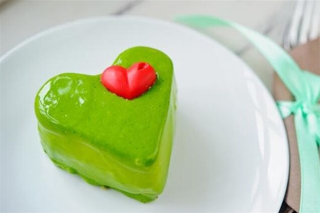 Десерт ананасовый с карри