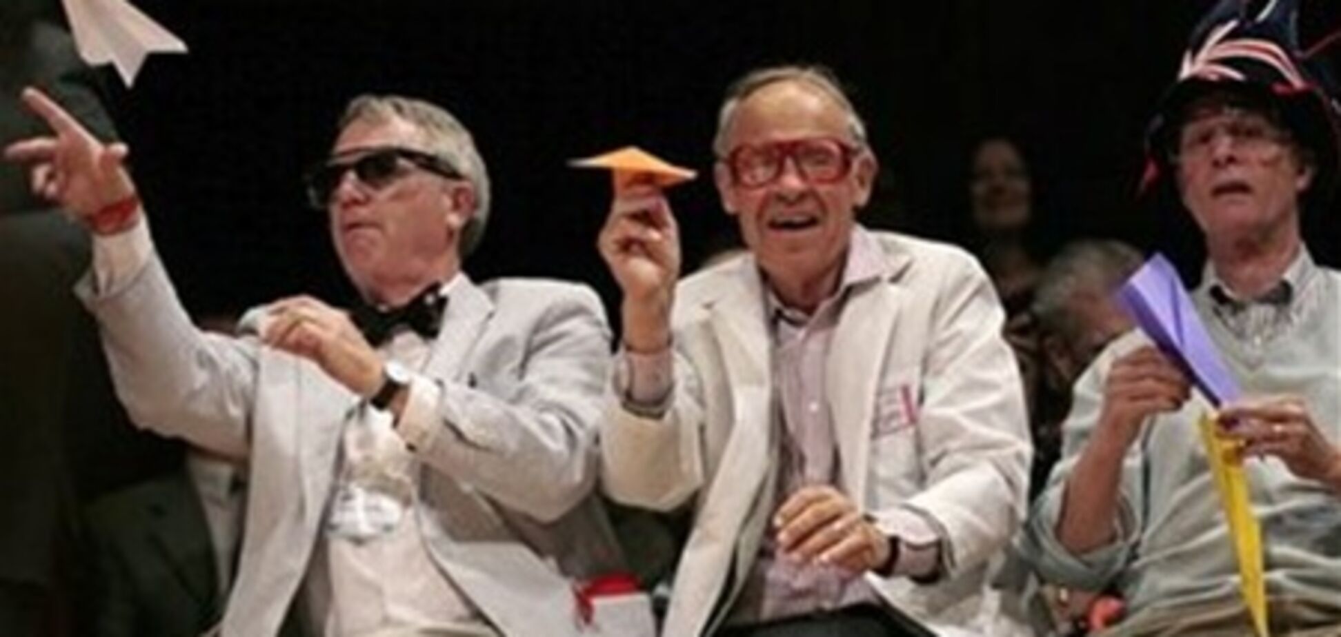 Ученым раздали Шнобелевские премии. Фото. Видео