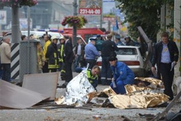 Пьяный водитель в Москве сбил десять людей на остановке: семеро погибли
