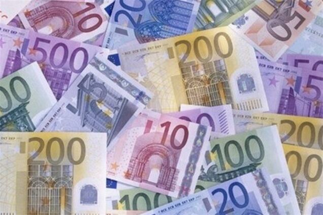 Евро дешевеет к доллару и иене, 24 сентября 2012