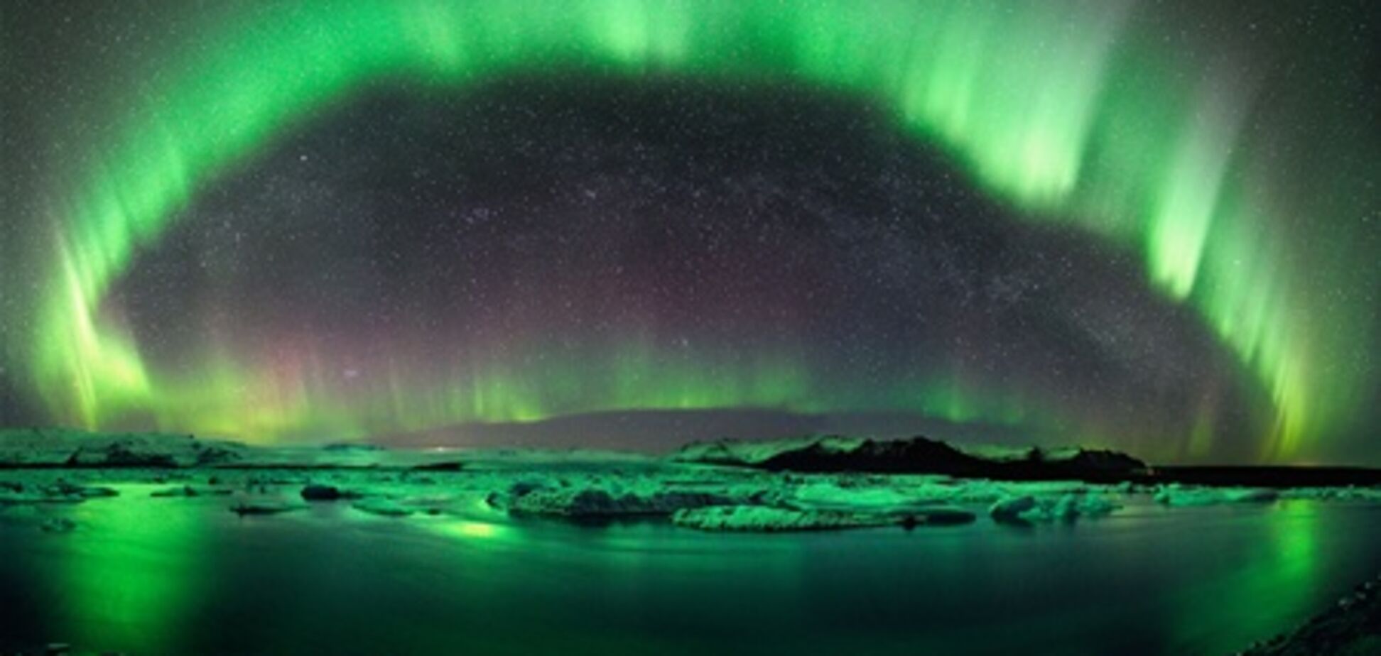 Исландия покажет туристам северное сияние