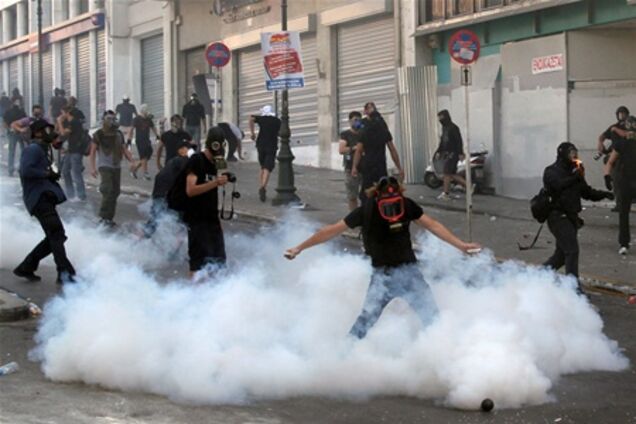 Акції протесту в Афінах: більше 100 затриманих