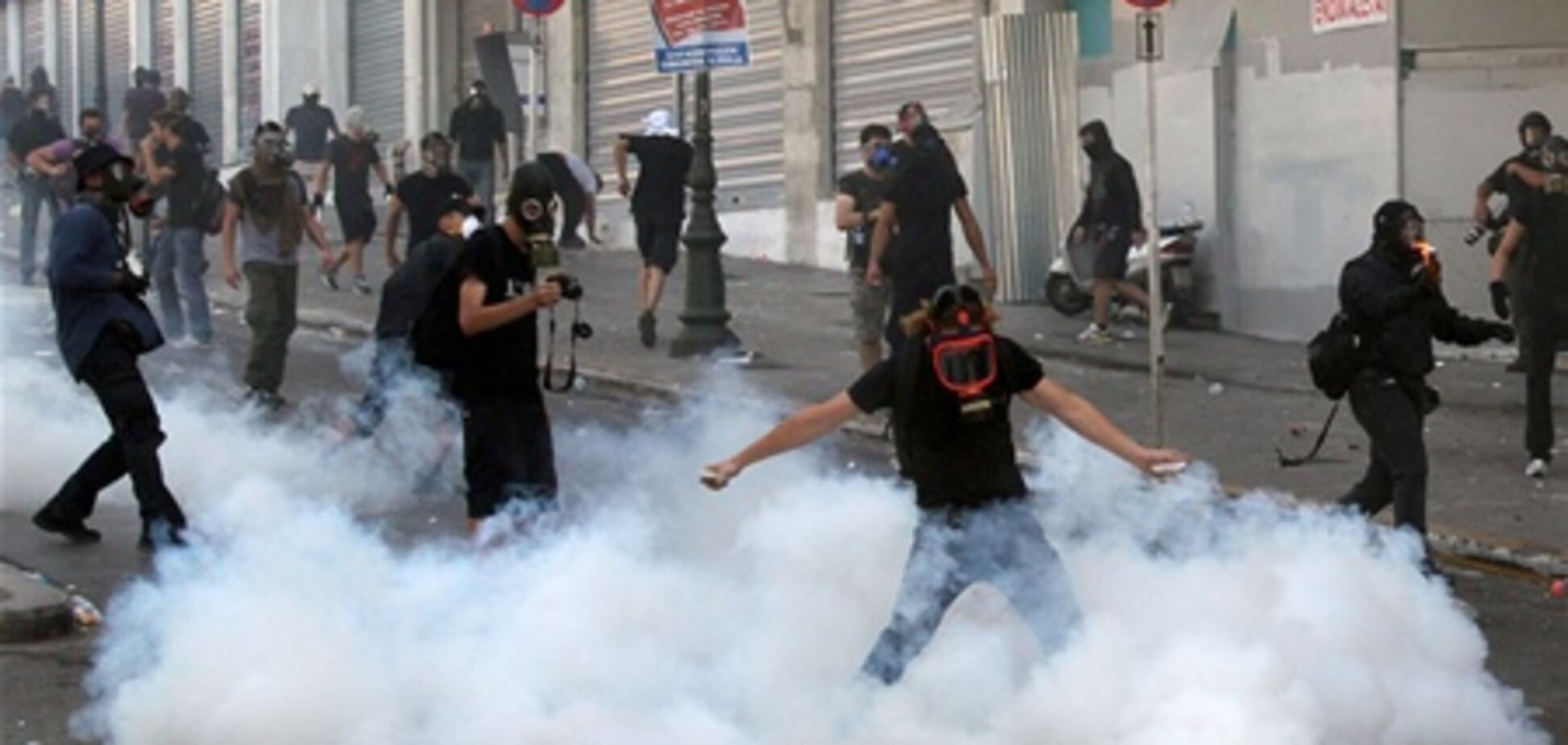 Акції протесту в Афінах: більше 100 затриманих