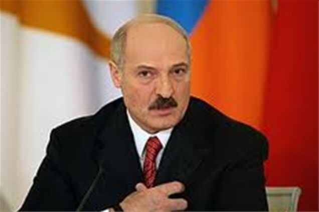 Лукашенко помилував другого за добу політв'язня