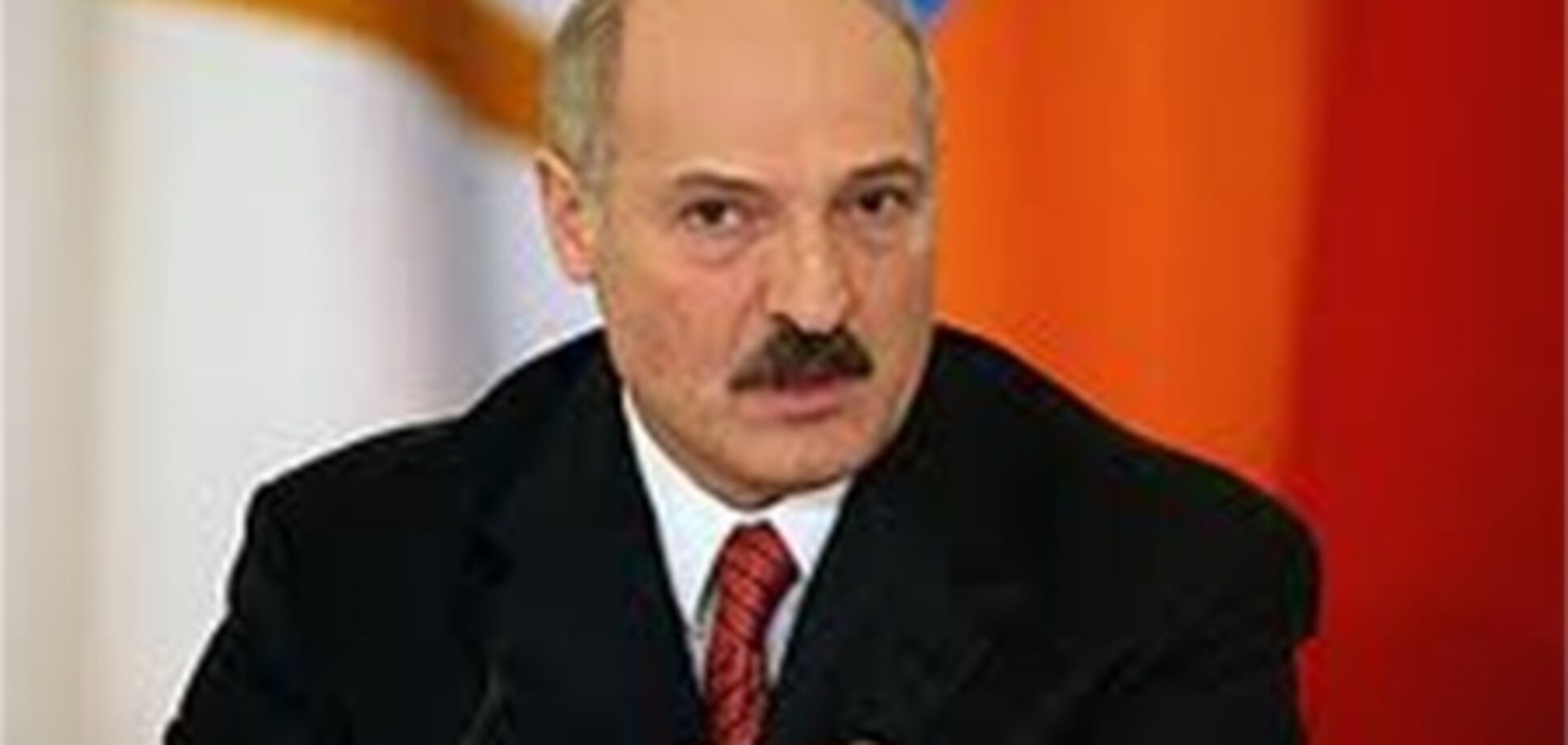 Лукашенко помилував другого за добу політв'язня