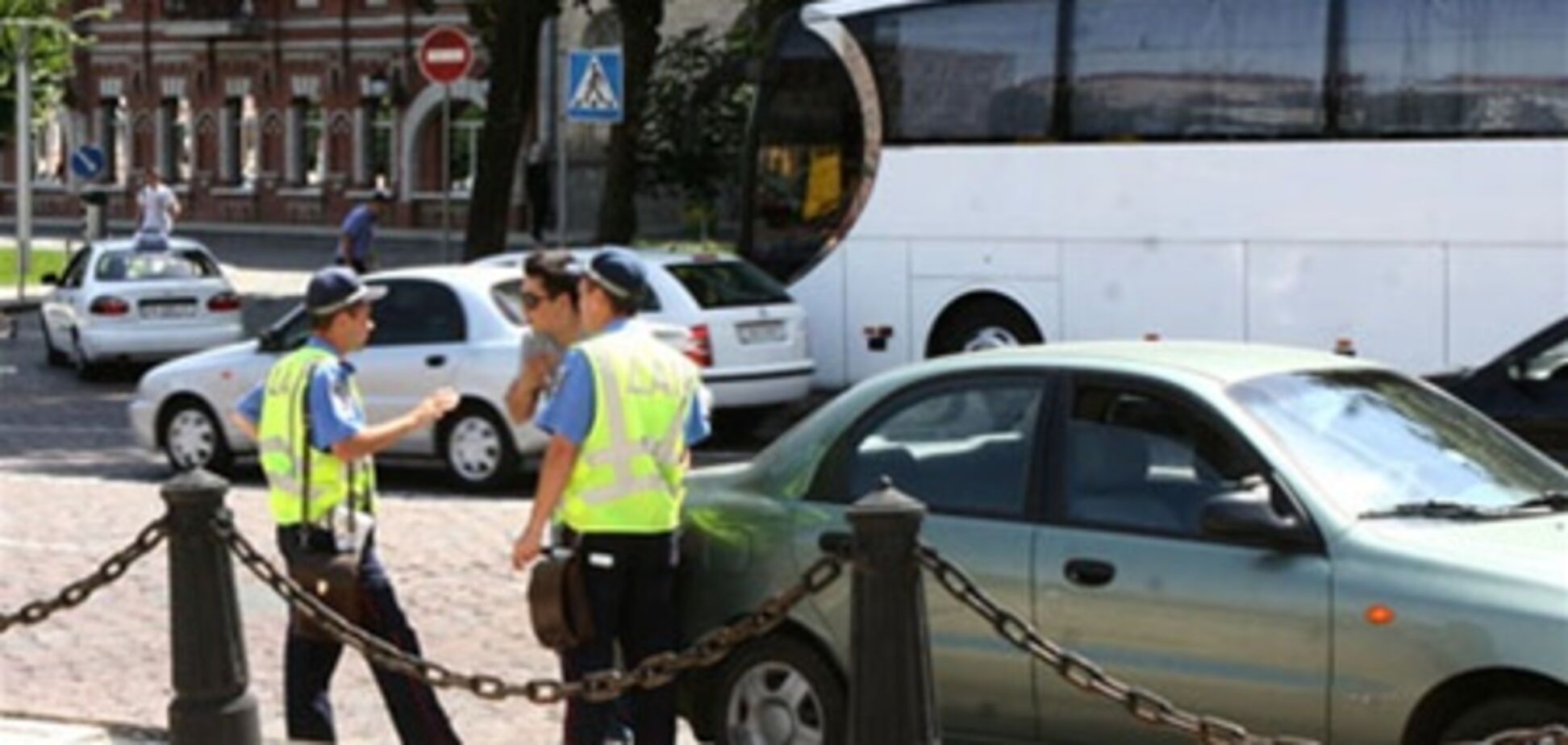 В Киеве ищут водителей, которые сбили пешеходов