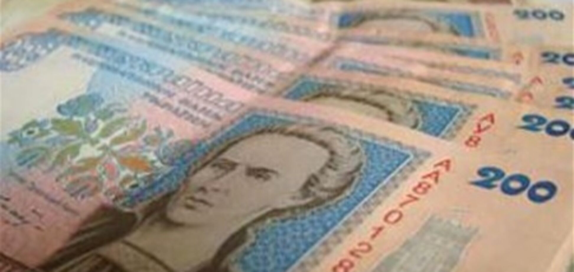 Ильичевские докеры получают больше 7000 гривен