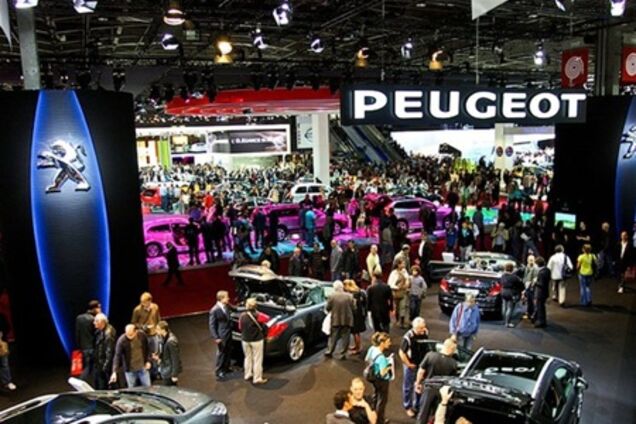 Парижский автосалон открылся для посетителей