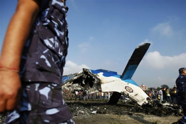 В Непале в авиакатастрофе погибли двенадцать туристов