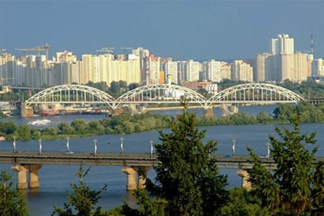 На левом берегу столицы построят шесть бизнес-центров