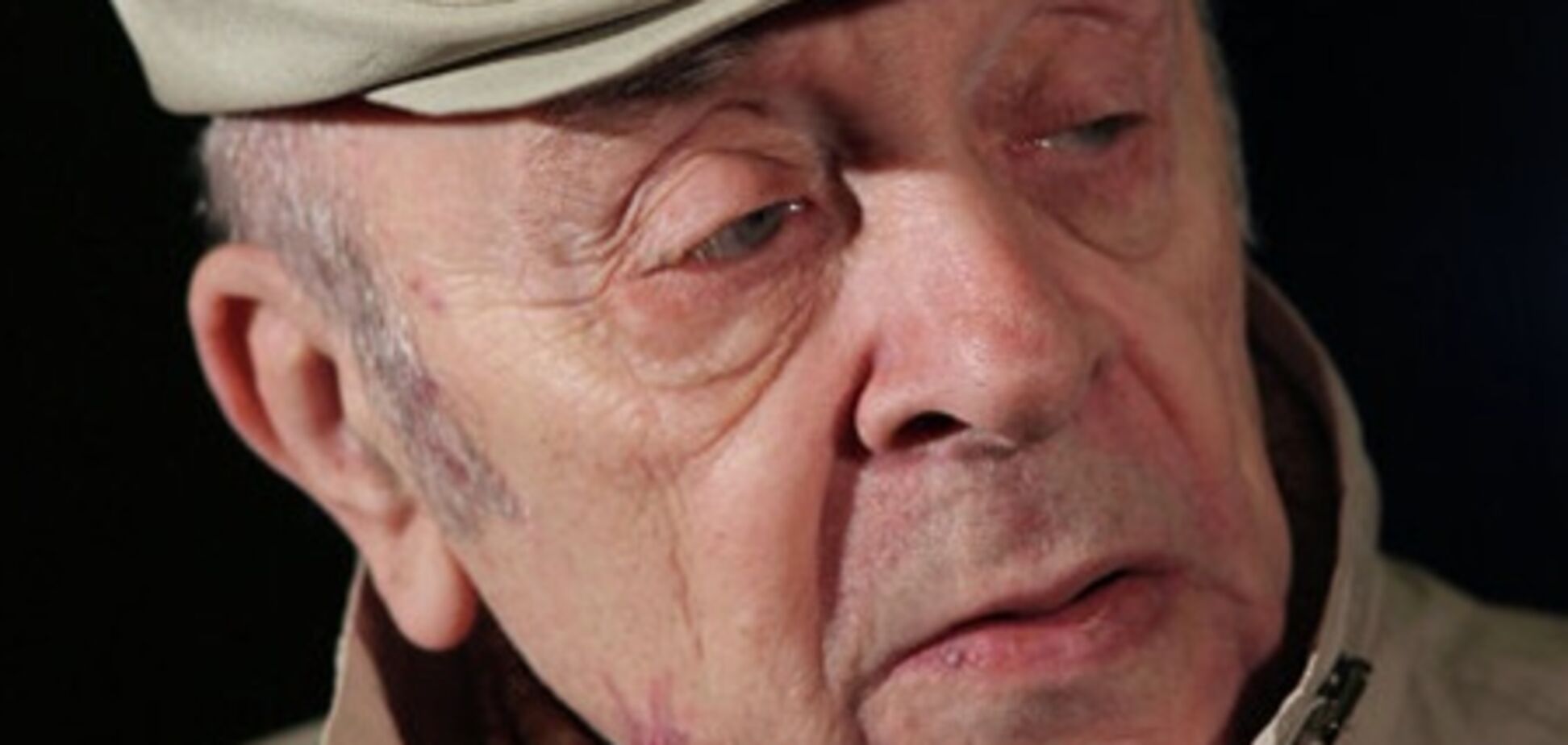 Актора Леоніда Броньового перевели в звичайну палату