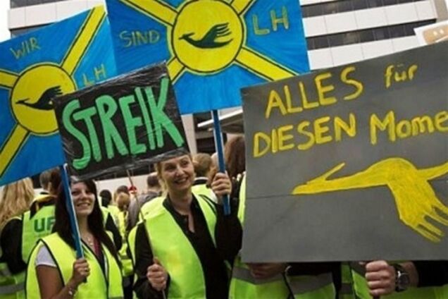 Бортпроводники Lufthansa снова бастуют