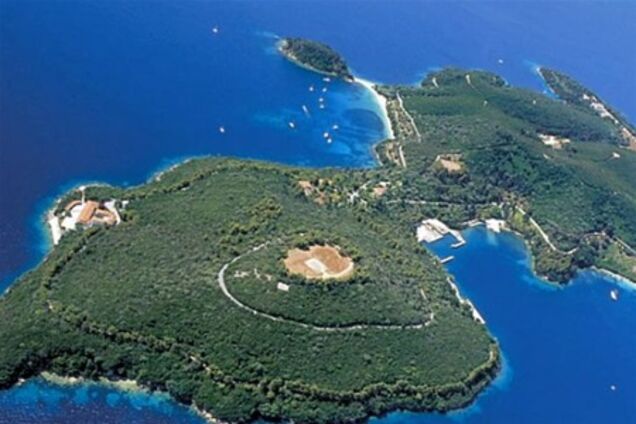 Украинский бизнесмен решил купить обитаемый остров