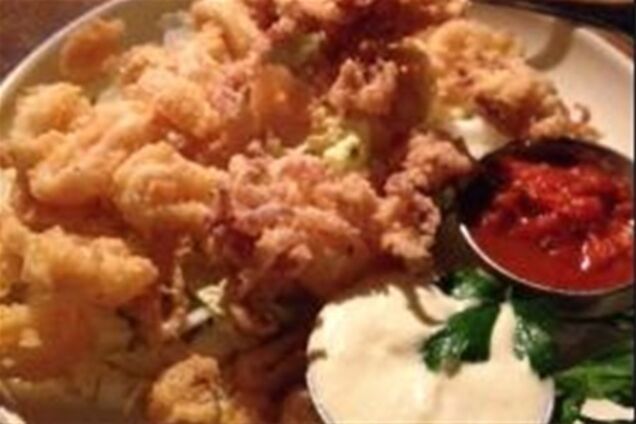 Кальмары жареные во фритюре