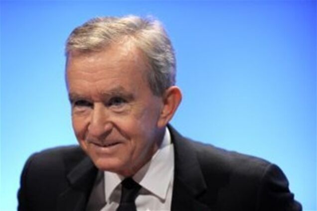 Французский миллиардер решил сменить гражданство. Бежит от налогов Олланда?