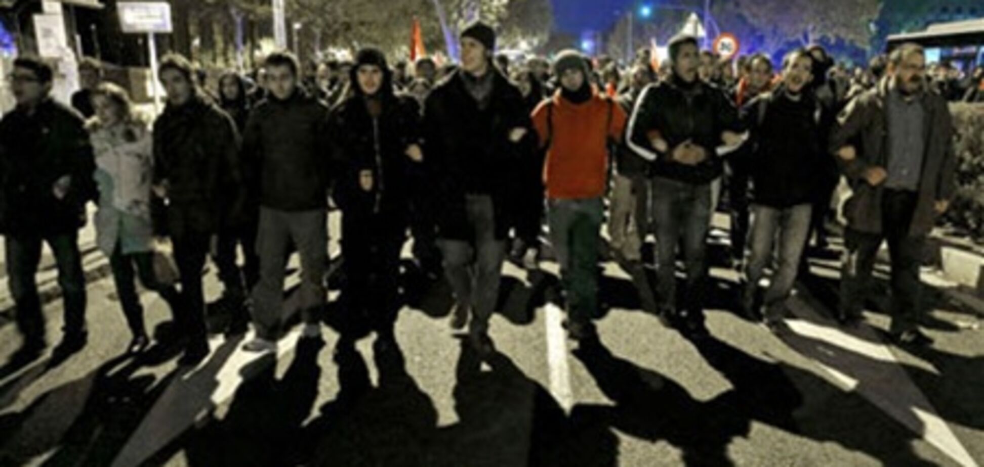 В Греции и Португалии бастуют работники общественного транспорта