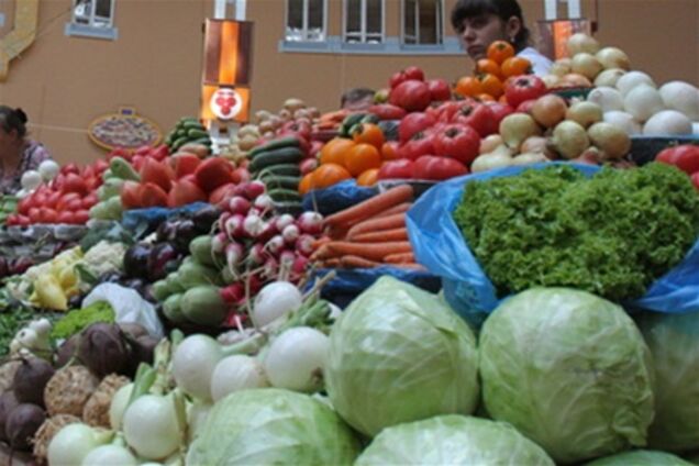 В мире производится вдвое больше еды, чем нужно