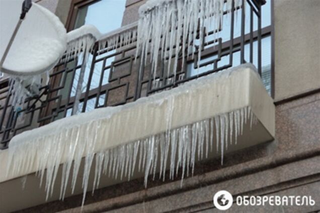 Жертвами сосулек уже стали около 30 киевлян