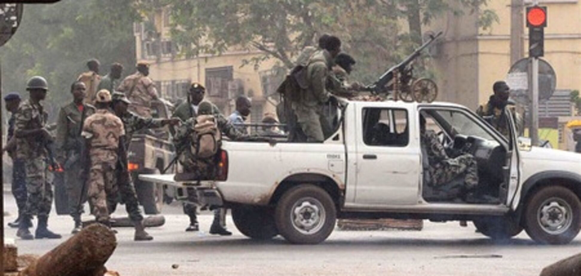 Военные Мали заявили об убийстве сотни исламистских мятежников