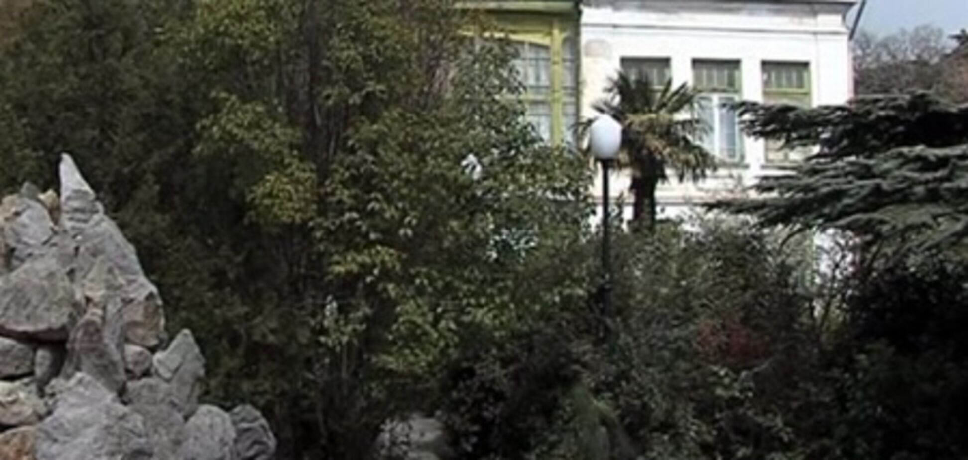 СМИ: Медведчук закрыл доступ к морю больным детям