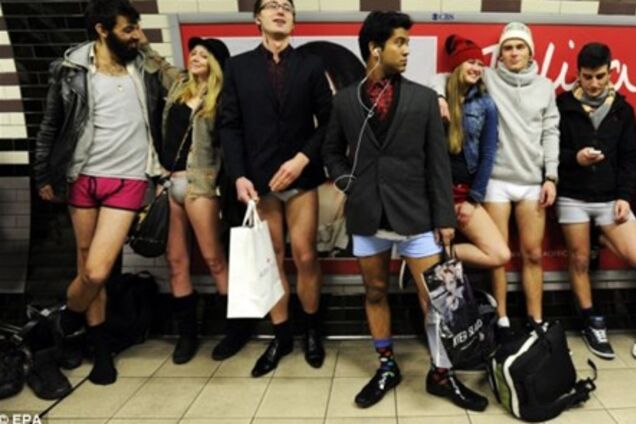 Пассажиры метро по всему миру отметили день без штанов