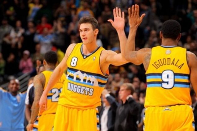 НБА. Победа 'Лейкерс', 7-я кряду виктория 'Нетс', поражение 'Рокетс'