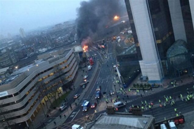 Крушение вертолета в Лондоне: двое погибших. Видео