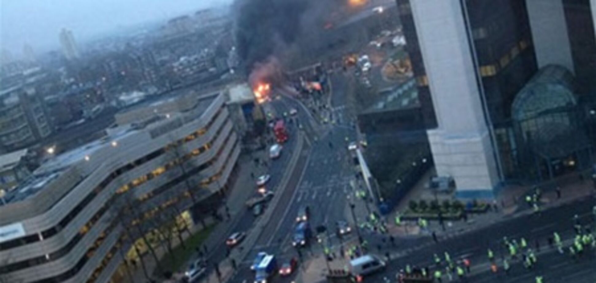 Крушение вертолета в Лондоне: двое погибших. Видео