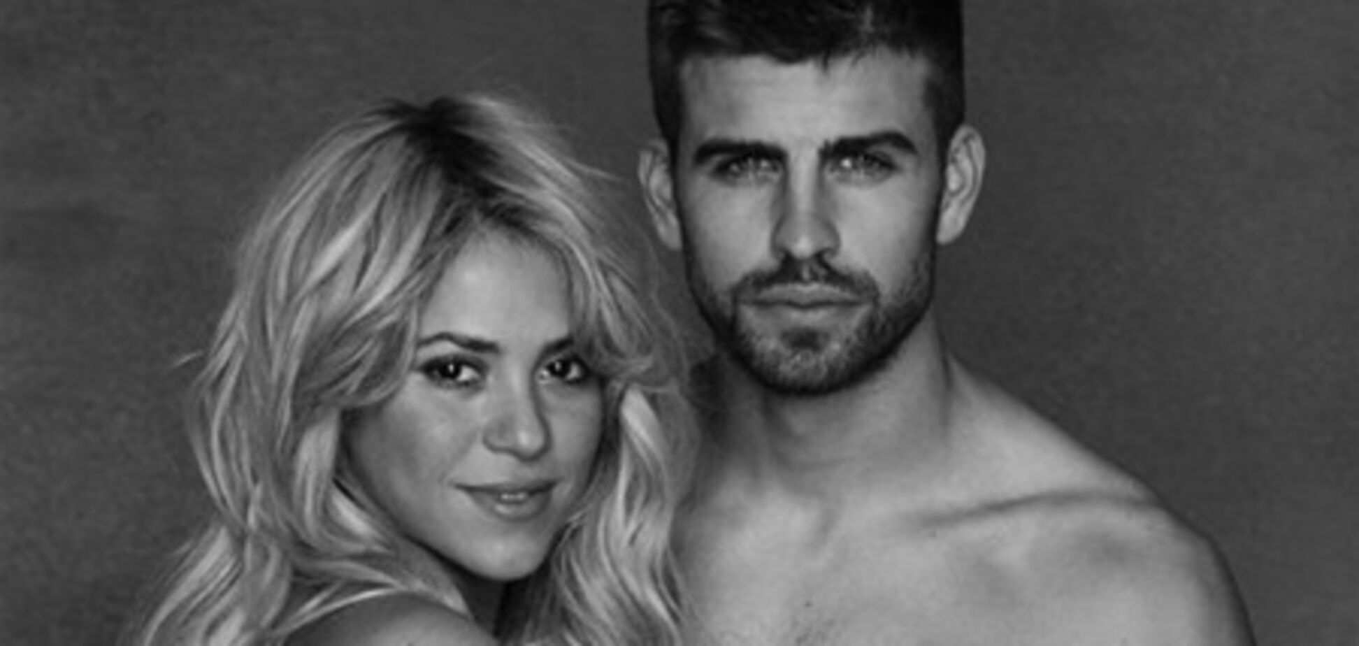 Беременная Шакира обнажила свой живот. Фото