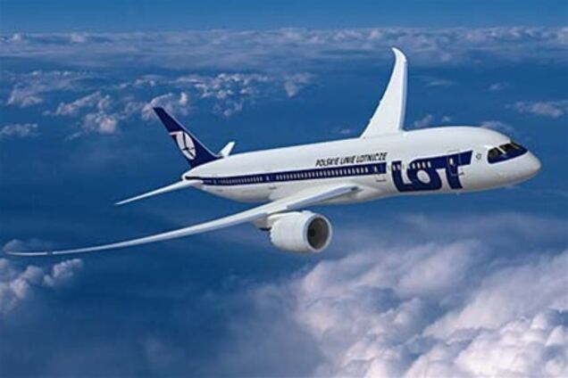 ЕС вслед за США приостановил полеты Dreamliner