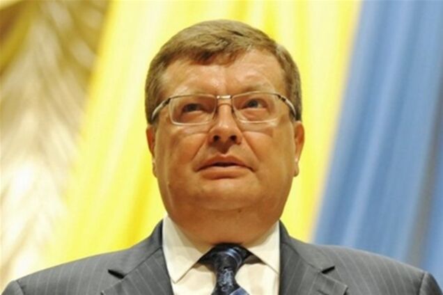 Кабмин обещает поддержку исследованию 'трагических страниц истории'