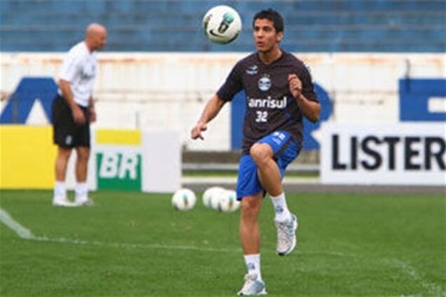 Руководство 'Гремио' намерено вернуть Бертольо в 'Динамо'