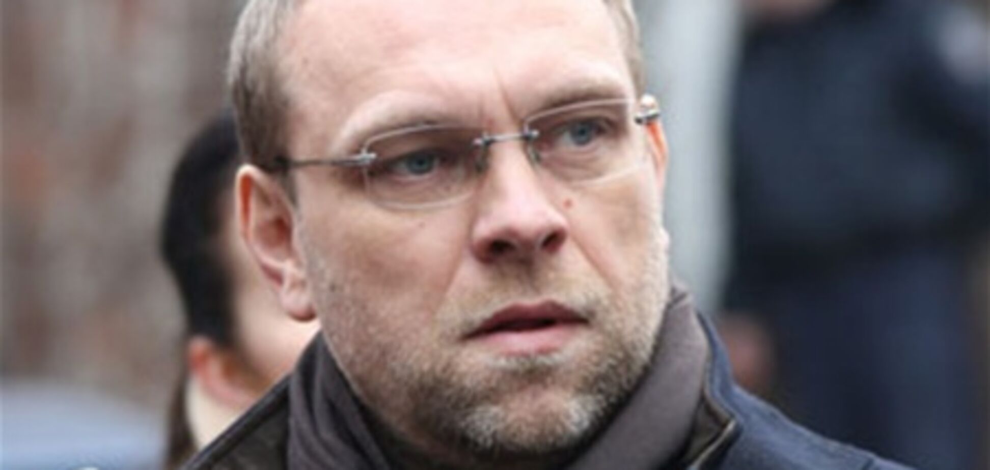 Невыездным Сергея Власенко сделала бывшая жена