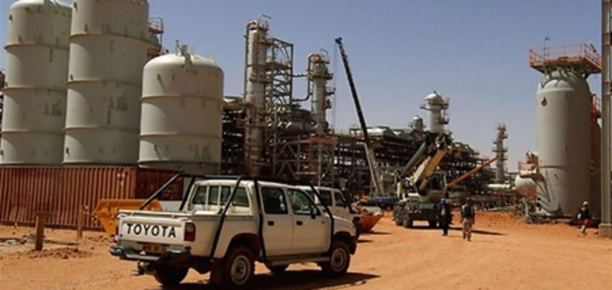 Алжирська армія завершила операцію з визволення заручників