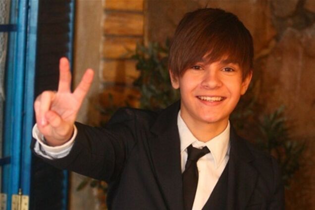 Украинского Бибера едва не разорвали фанатки. Фото